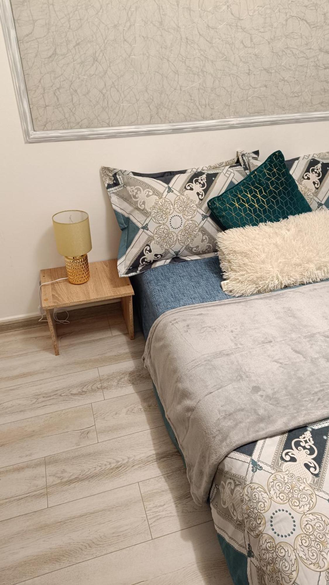 Sistem Apartament 3 Camere! 부쿠레슈티 외부 사진